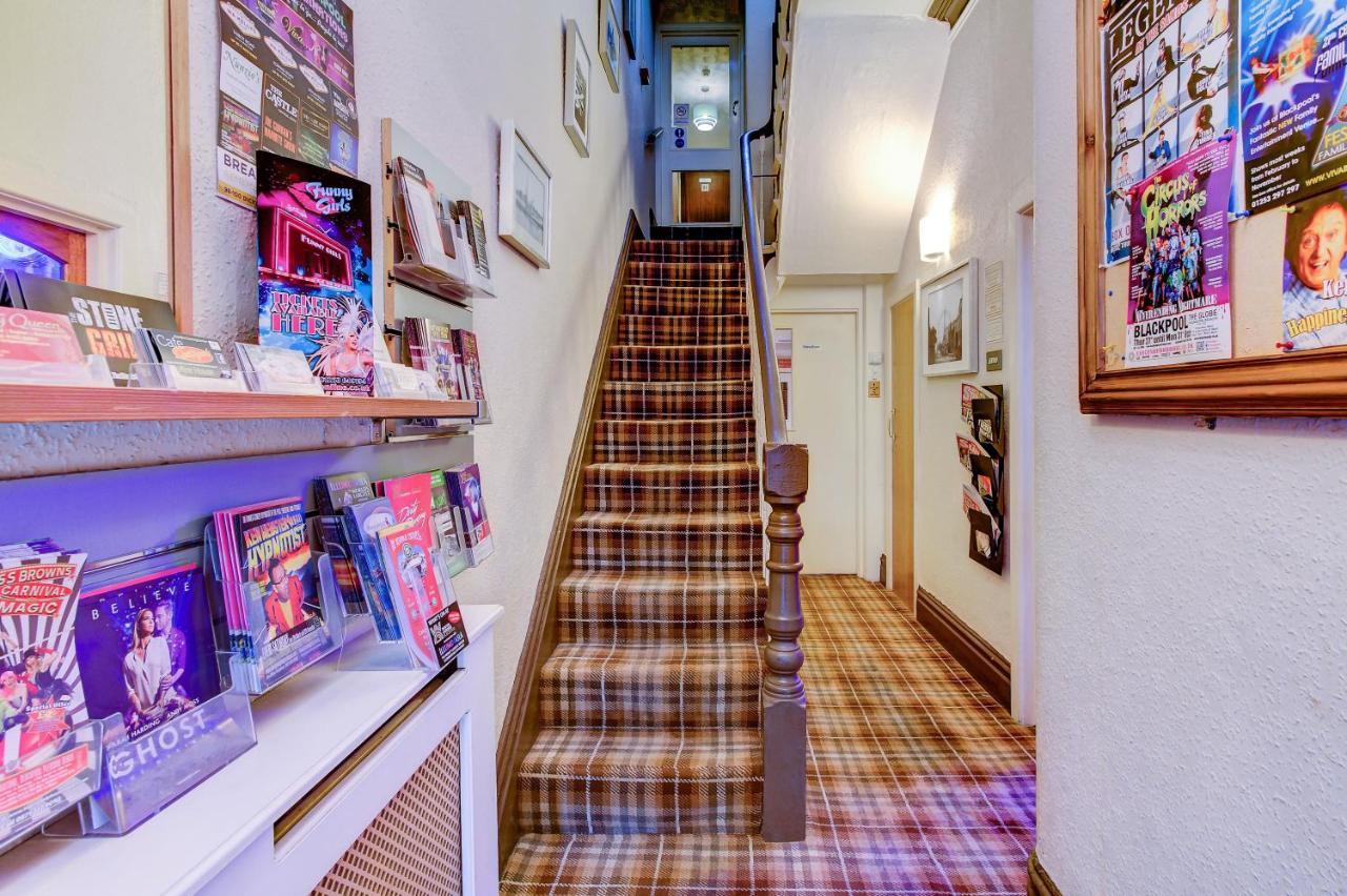 The Craimar Bed and Breakfast Blackpool Exteriör bild
